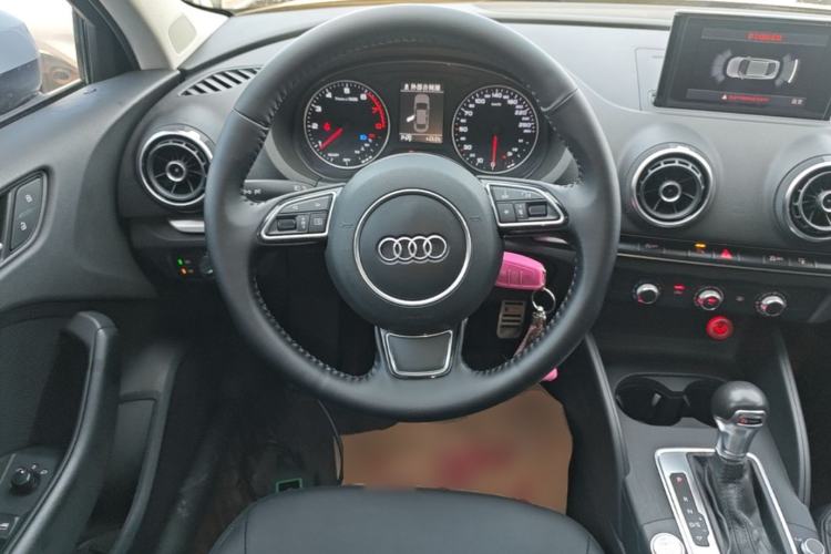 Used Audi A3 2016 Limousine 35 TFSI Prestige Edition Steering Wheel