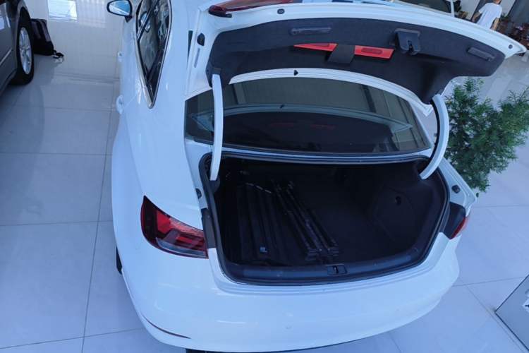 Used Audi A3 2016 Limousine 35 TFSI Ambition Edition Trunk