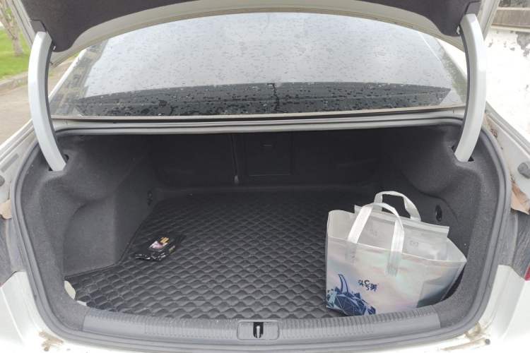 Used Audi A3 2016 Limousine 35 TFSI Ambition Edition Trunk