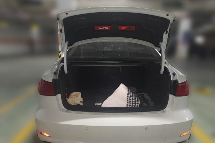 Used Audi A3 2016 Limousine 35 TFSI Style Edition Trunk