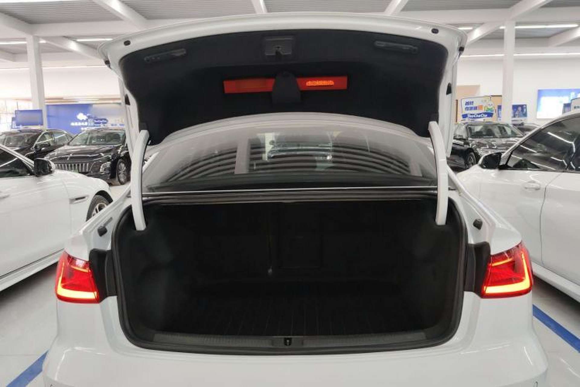 Used Audi A3 2016 Limousine 35 TFSI Prestige Edition Trunk
