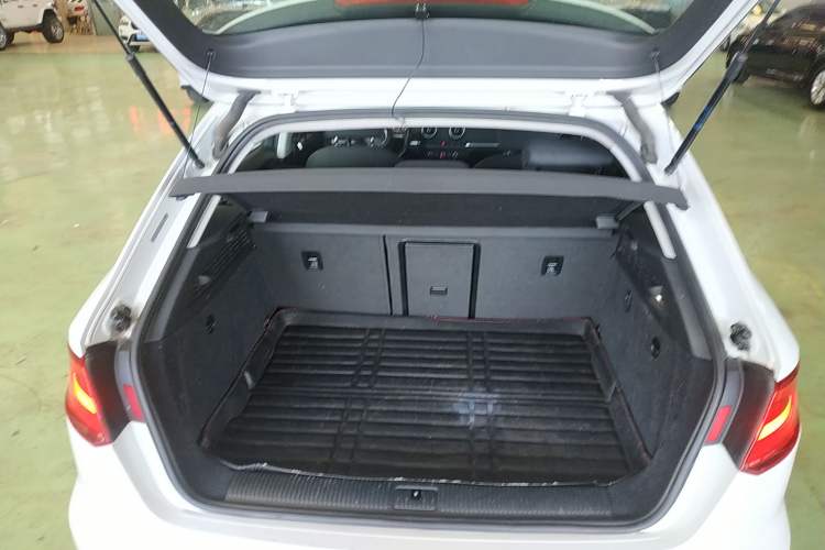 Used Audi A3 2016 Sportback 35 TFSI Ambition Trunk