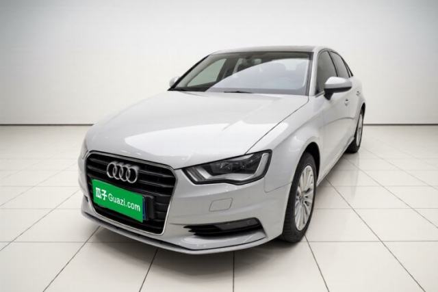 Ojetý Audi A3 2016 Limousine 35 TFSI Ambition Edition