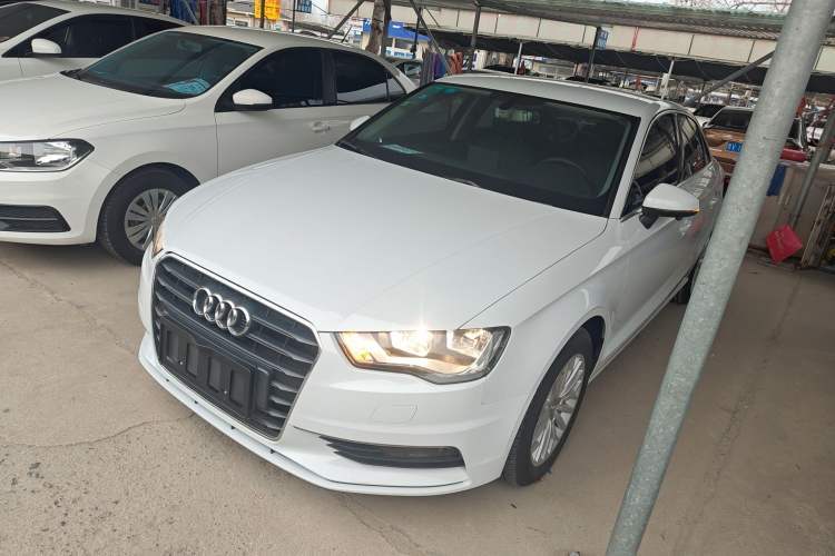 Used Audi A3 2016 Limousine 35 TFSI Ambition Edition Guazi used car, China used car export, Used car for sale, Used cars, Cheapest cars for sale