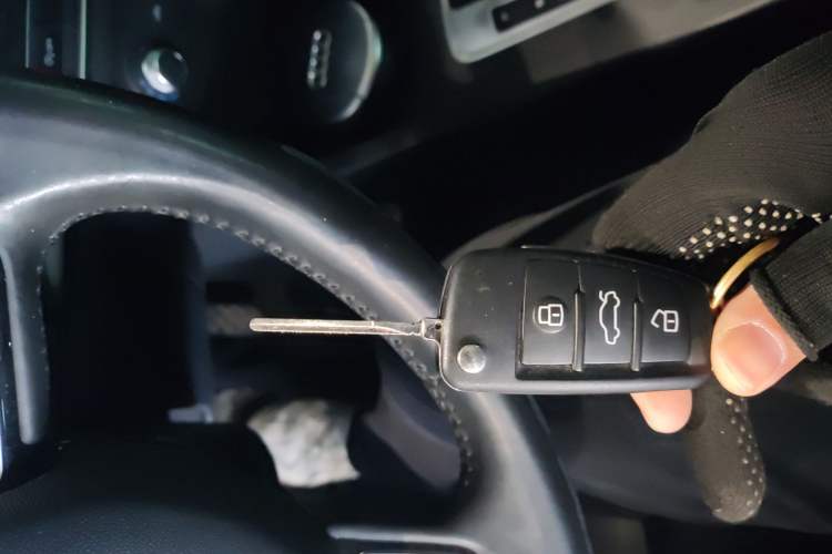 Used Audi A3 2016 Limousine 35 TFSI Prestige Edition Vehicle Key