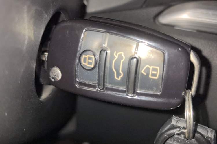Used Audi A3 2016 Limousine 35 TFSI Style Edition Vehicle Key