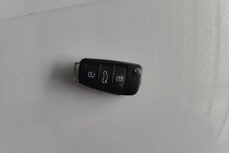 Used Audi A3 2016 Limousine 35 TFSI Prestige Edition Vehicle Key