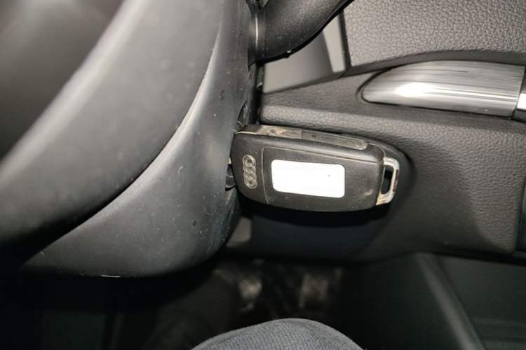 Used Audi A3 2016 Limousine 35 TFSI Prestige Edition Vehicle Key