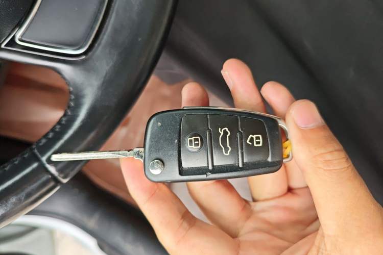 Used Audi A3 2016 Limousine 35 TFSI Style Edition Vehicle Key