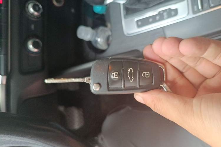 Used Audi A3 2016 Limousine 35 TFSI Prestige Edition Vehicle Key