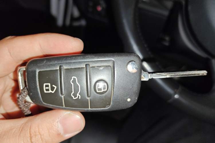 Used Audi A3 2016 Limousine 35 TFSI Ambition Edition Vehicle Key