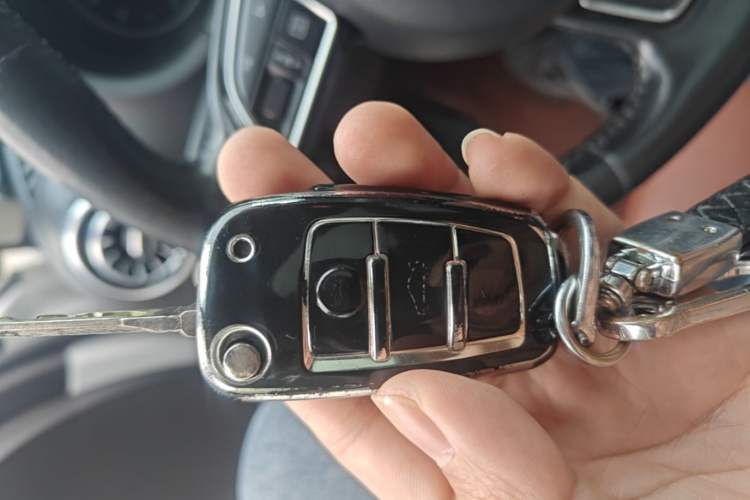 Used Audi A3 2016 Limousine 35 TFSI Prestige Edition Vehicle Key