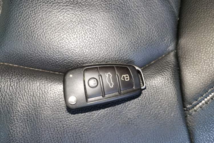 Used Audi A3 2016 Limousine 35 TFSI Style Edition Vehicle Key