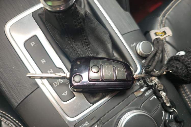 Used Audi A3 2016 Limousine 35 TFSI Prestige Edition Vehicle Key