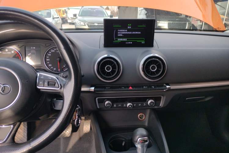 Used Audi A3 2016 Limousine 35 TFSI Style Edition Audio And AC Panel