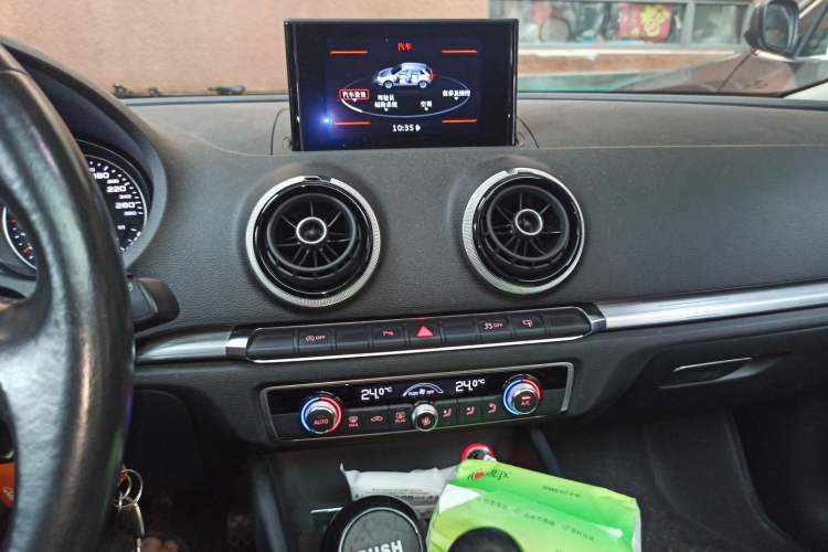 Used Audi A3 2016 Sportback 35 TFSI Style Edition Audio And AC Panel