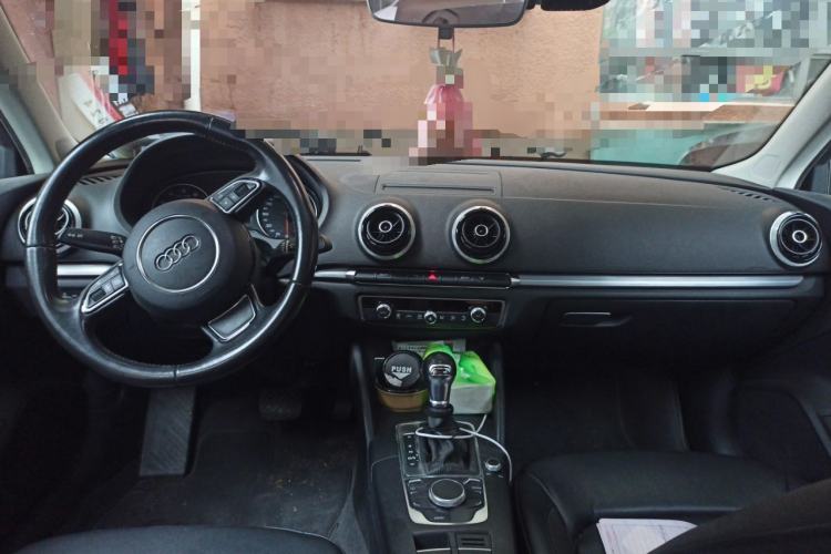 Used Audi A3 2016 Sportback 35 TFSI Style Edition Center Console