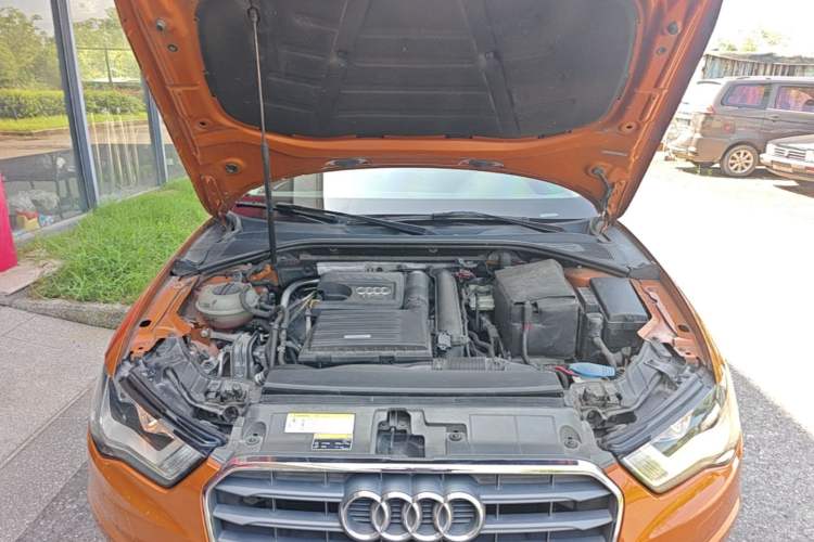 Used Audi A3 2016 Limousine 35 TFSI Ambition Edition Engine Bay