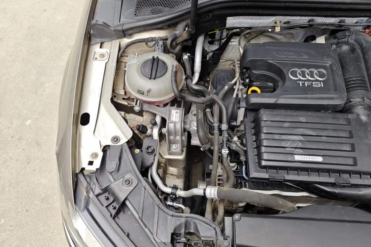Used Audi A3 2016 Limousine 35 TFSI Ambition Edition Engine Bay Right