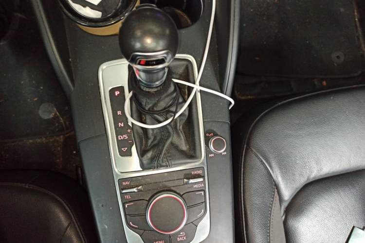 Used Audi A3 2016 Sportback 35 TFSI Style Edition Gear Lever