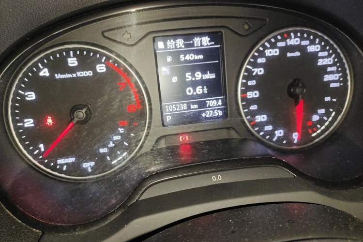 Used Audi A3 2016 Limousine 35 TFSI Ambition Edition Odometer Close Up