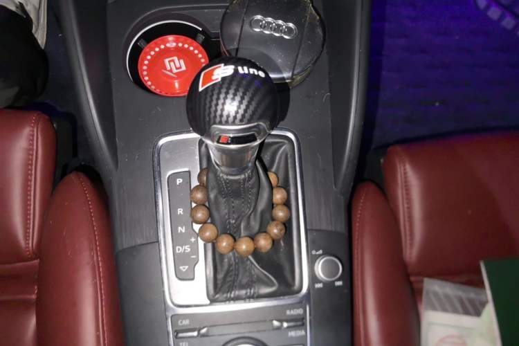 Used Audi A3 2017 Limousine 35 TFSI Sport Edition Gear Lever