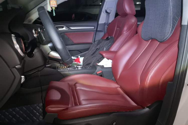 Used Audi A3 2017 Limousine 35 TFSI Sport Edition Left Front Seat