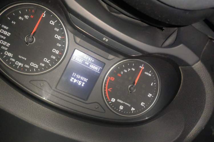 Used Audi A3 2017 Limousine 35 TFSI Fashion Model Odometer Close Up