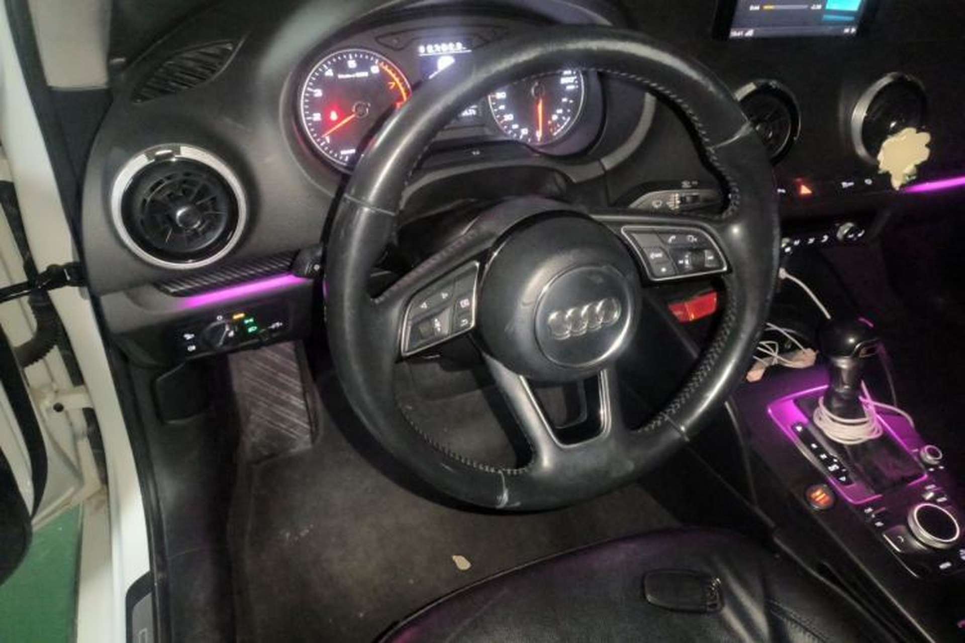 Used Audi A3 2017 Limousine 35 TFSI Fashion Model Steering Wheel