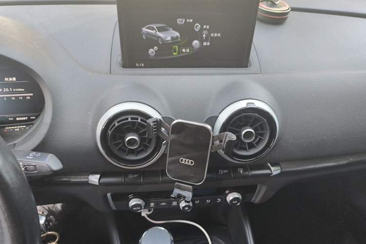 Used Audi A3 2017 Limousine 35 TFSI Style Edition Audio And AC Panel
