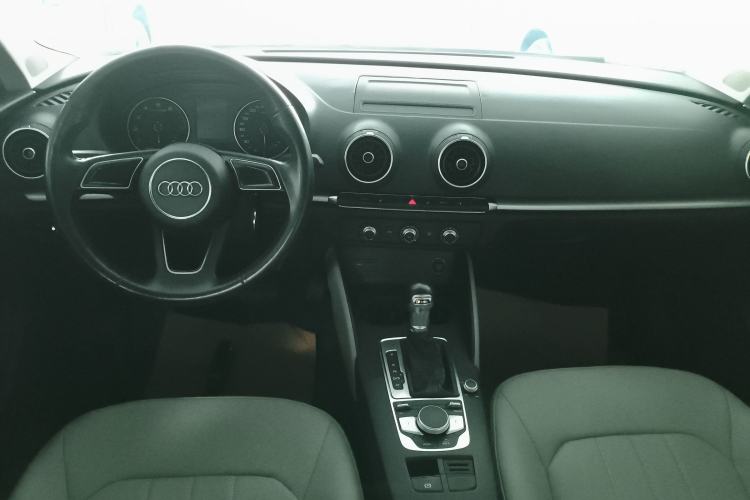 Used Audi A3 2017 Sportback 35 TFSI Ambition Edition Center Console