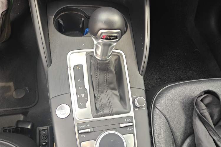 Used Audi A3 2017 Cabriolet 40 TFSI Gear Lever