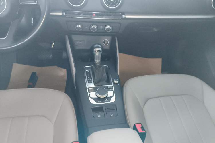 Used Audi A3 2017 Sportback 35 TFSI Ambition Edition Gear Lever