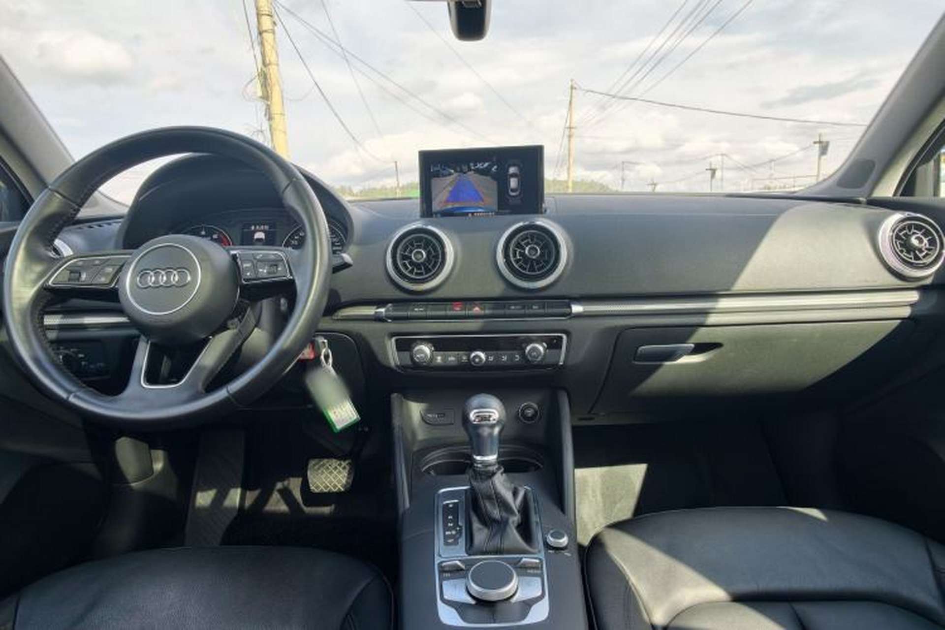Used Audi A3 2017 Limousine 35 TFSI Style Edition Interior 3