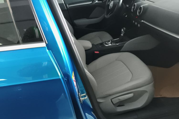 Used Audi A3 2017 Sportback 35 TFSI Ambition Edition Right Front Seat