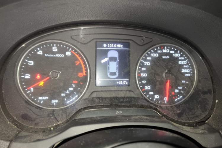 Used Audi A3 2017 Limousine 35 TFSI Ambition Edition Instrument Cluster