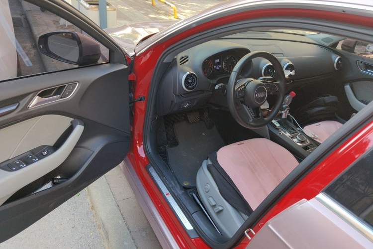 Used Audi A3 2017 Sportback 35 TFSI Fashion Model Driver Seat
