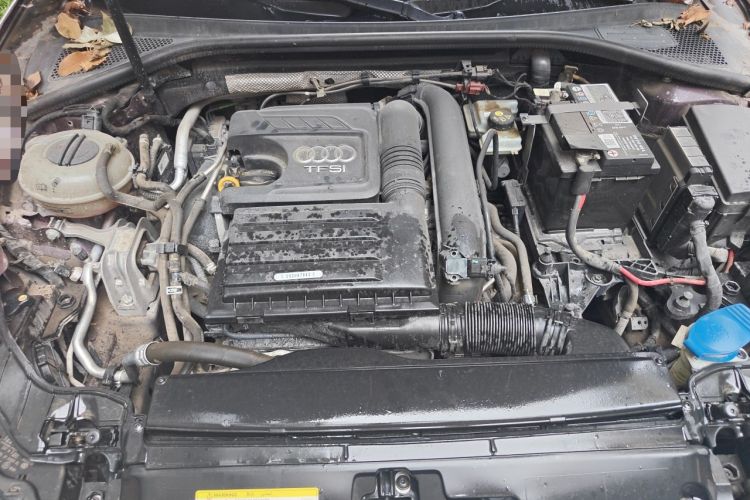 Used Audi A3 2017 Limousine 35 TFSI Ambition Edition Engine Bay
