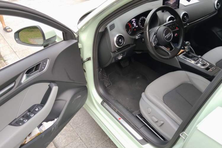 Used Audi A3 2017 Sportback 35 TFSI Fashion Model Driver Seat