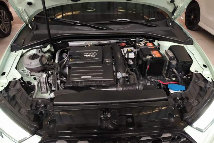Used Audi A3 2017 Limousine 35 TFSI Ambition Edition Engine Bay