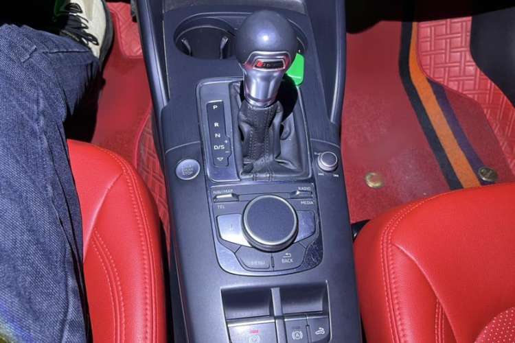 Used Audi A3 2017 Cabriolet 40 TFSI Interior 3
