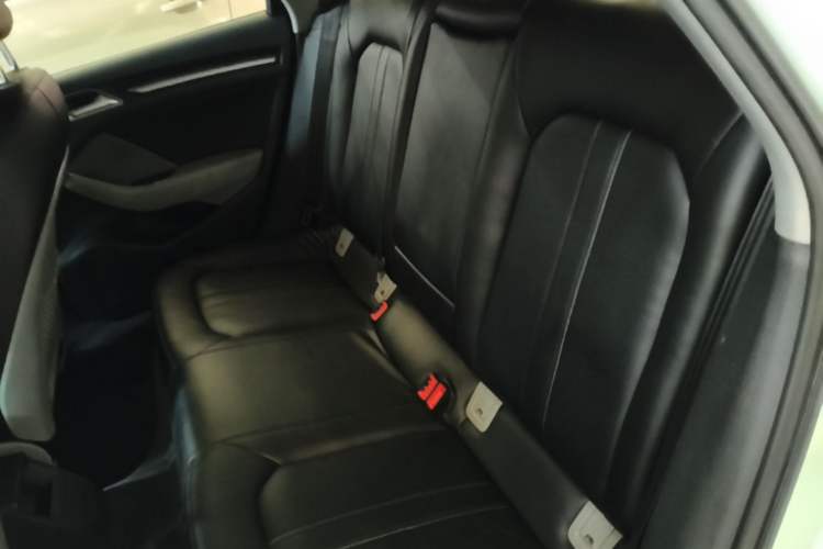 Used Audi A3 2017 Limousine 35 TFSI Ambition Edition Left Rear Seat