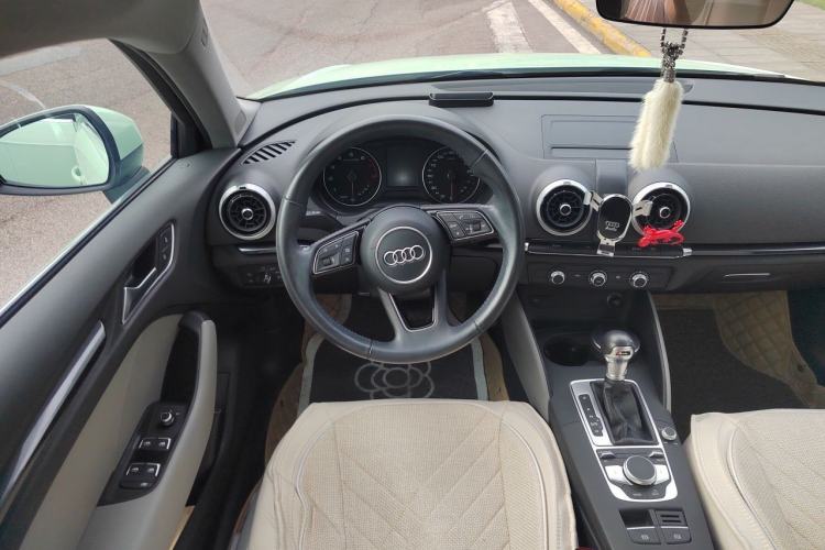 Used Audi A3 2017 Sportback 35 TFSI Fashion Model Steering Wheel