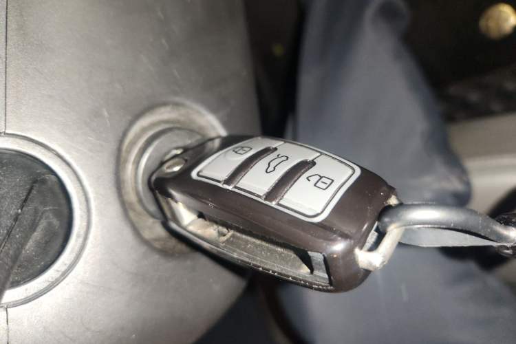 Used Audi A3 2017 Limousine 35 TFSI Fashion Model Vehicle Key