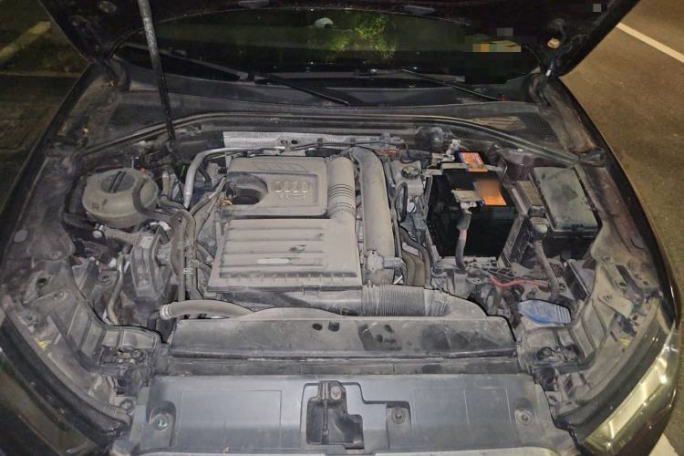 Used Audi A3 2017 Limousine 35 TFSI Style Edition Engine Bay