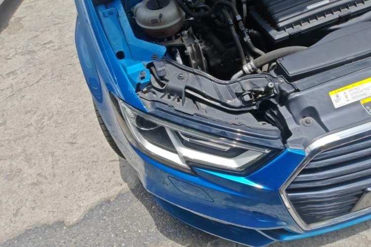 Used Audi A3 2017 Limousine 35 TFSI Ambition Edition Right Front Headlight