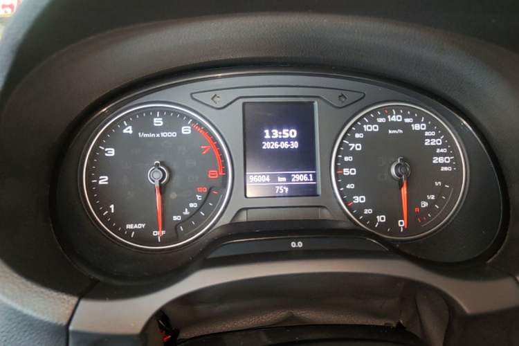 Used Audi A3 2017 Limousine 35 TFSI Ambition Edition Instrument Cluster