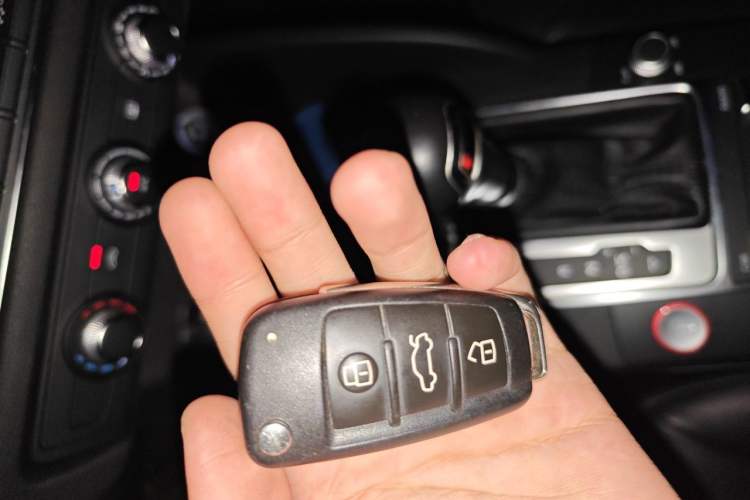 Used Audi A3 2017 Sportback 35 TFSI Fashion Model Vehicle Key