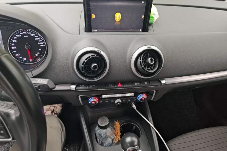 Used Audi A3 2017 Sportback 35 TFSI Sport Edition Audio And AC Panel