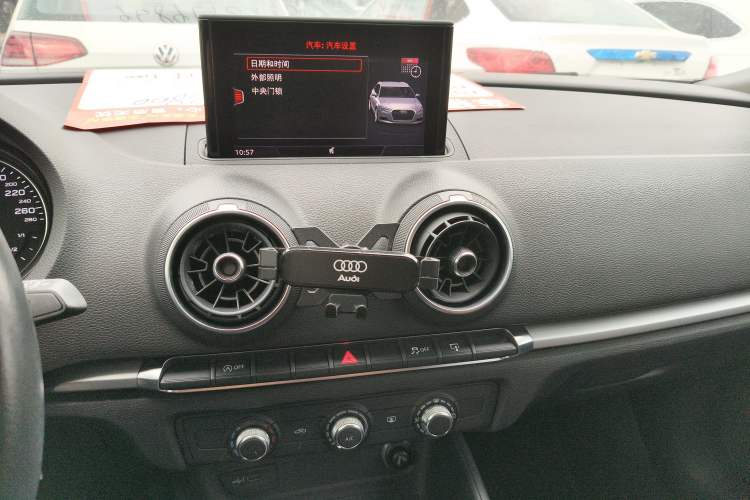 Used Audi A3 2017 Sportback 35 TFSI Ambition Edition Audio And AC Panel